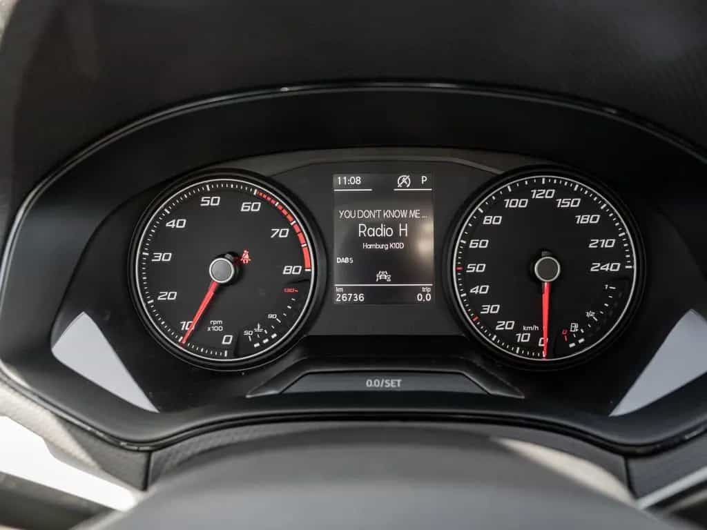 Seat Arona STYLE 1.0 TSI DSG AHK KeyLess KlimaA LED 05/2022-photo-18