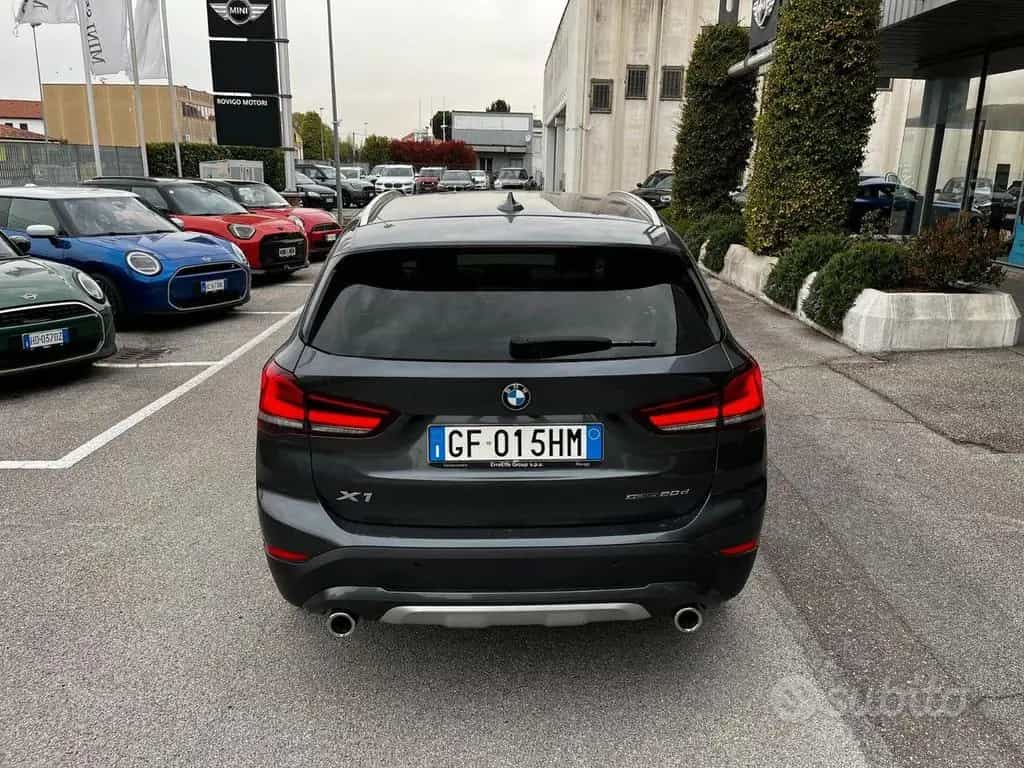 BMW X1 SDRIVE20D XLINE PLUS 190CV 08/2021-photo-9