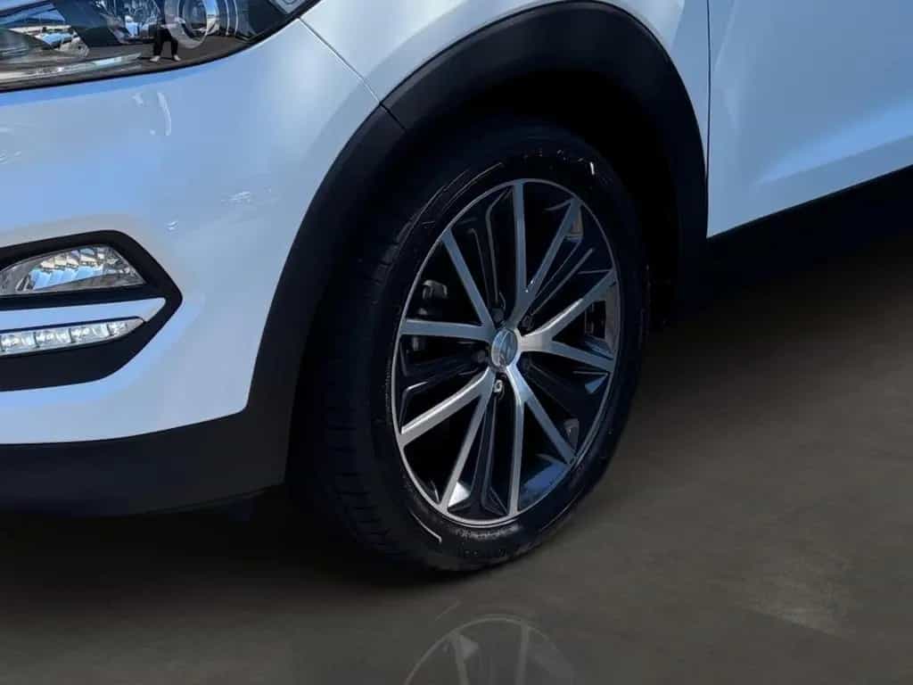 Hyundai TUCSON 1.6 Passion* Navi*DAB*SHZ*Lenkrad-HZG*Tot 02/2018-photo-5