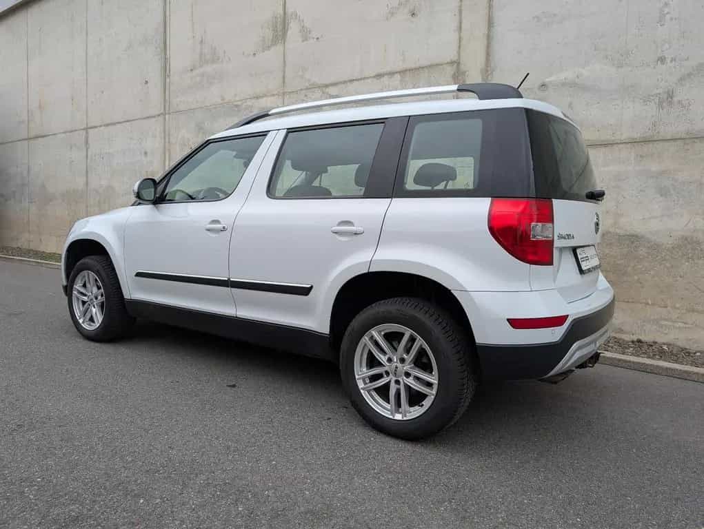 Skoda Yeti 1.4 TSI Sondermod. Outdoor Benzin SUV AHK 05/2017-photo-10