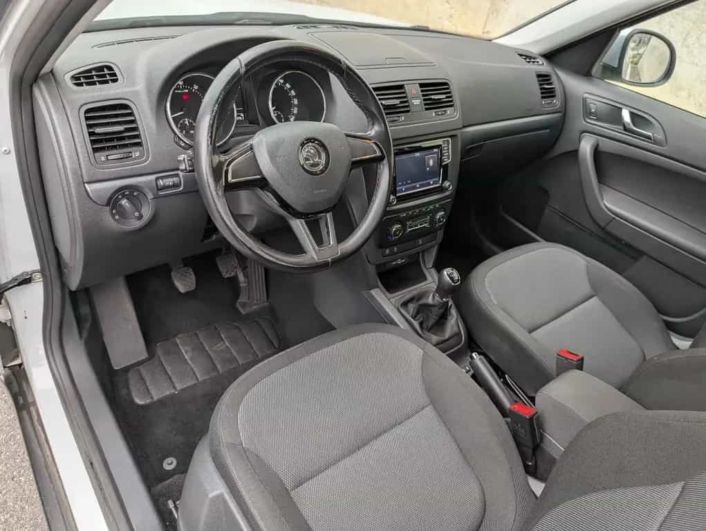 Skoda Yeti 1.4 TSI Sondermod. Outdoor Benzin SUV AHK 05/2017-photo-21