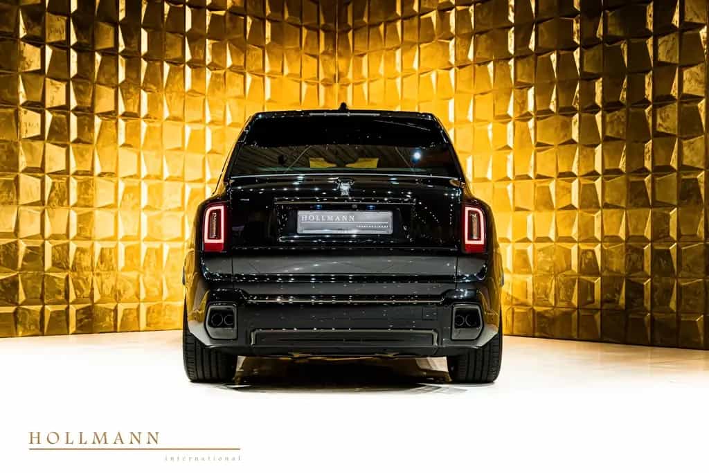 Rolls-Royce Cullinan SERIES II +BLACK BADGE+ 4 SEATS + TV null-photo-2