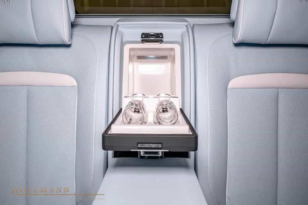 Rolls-Royce Cullinan SERIES II +BLACK BADGE+ 4 SEATS + TV null-photo-24