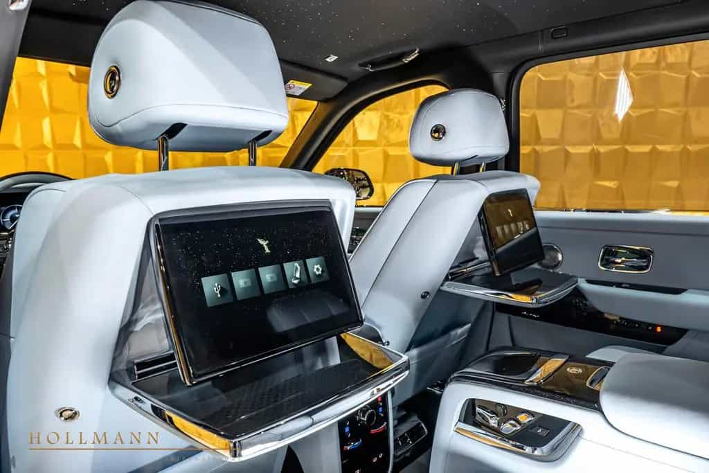 Rolls-Royce Cullinan SERIES II +BLACK BADGE+ 4 SEATS + TV null-photo-26