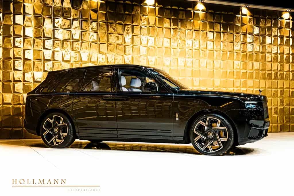 Rolls-Royce Cullinan SERIES II +BLACK BADGE+ 4 SEATS + TV null-photo-6