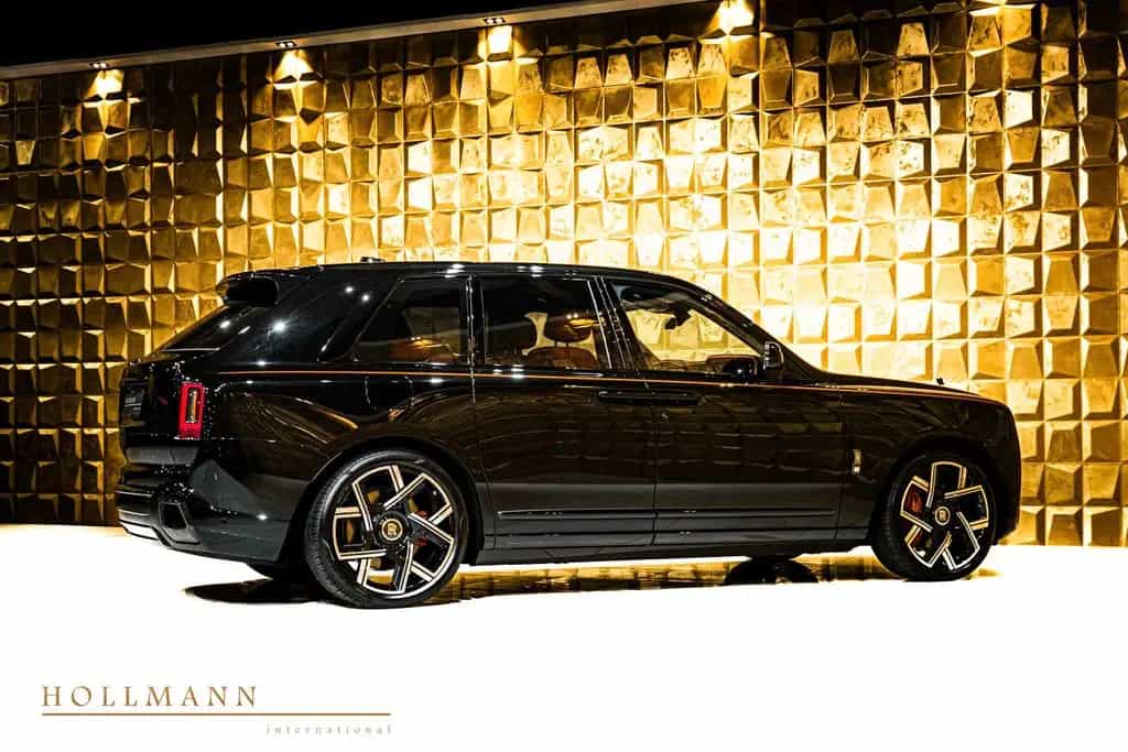 Rolls-Royce Cullinan SERIES II +BLACK BADGE+4 SEATS null-photo-11