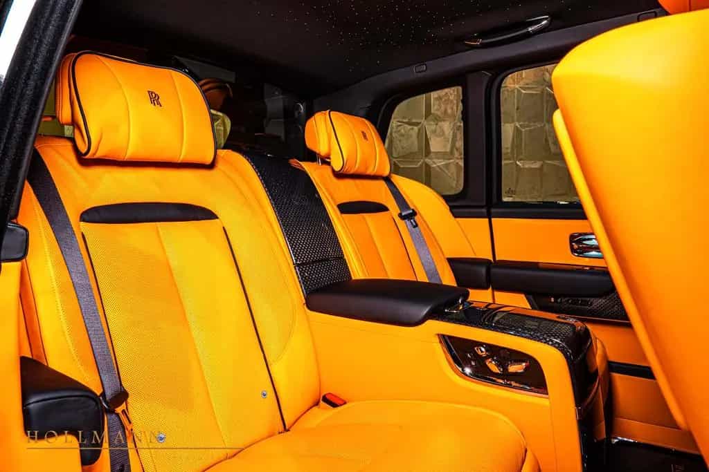 Rolls-Royce Cullinan SERIES II +BLACK BADGE+4 SEATS null-photo-19