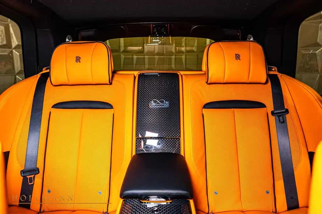 Rolls-Royce Cullinan SERIES II +BLACK BADGE+4 SEATS null-photo-24