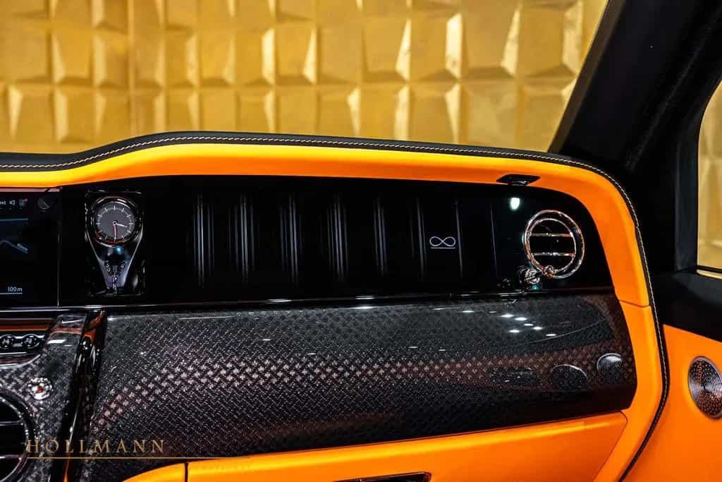Rolls-Royce Cullinan SERIES II +BLACK BADGE+4 SEATS null-photo-25
