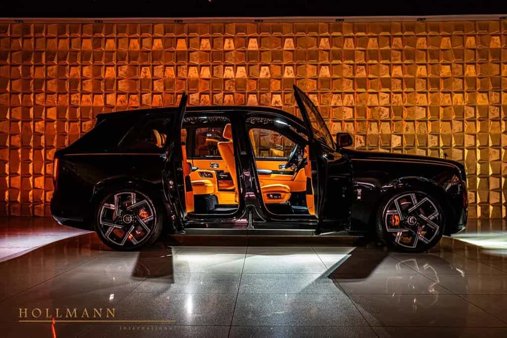 Rolls-Royce Cullinan SERIES II +BLACK BADGE+4 SEATS null-photo-5