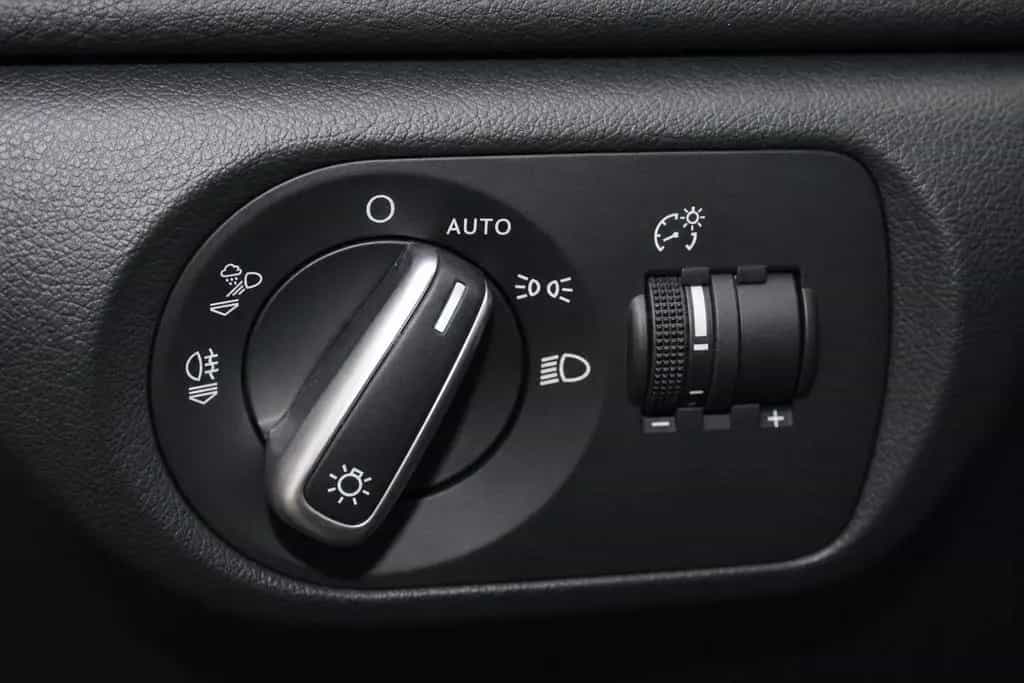 Audi Q3 sport *KLIMAAUTOM.+XENON+NAVI+PDC+SITZHEIZ.* 01/2018-photo-21