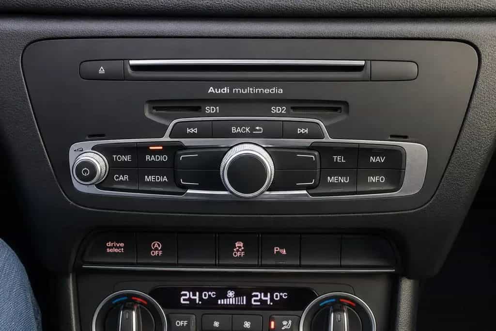 Audi Q3 sport *KLIMAAUTOM.+XENON+NAVI+PDC+SITZHEIZ.* 01/2018-photo-22