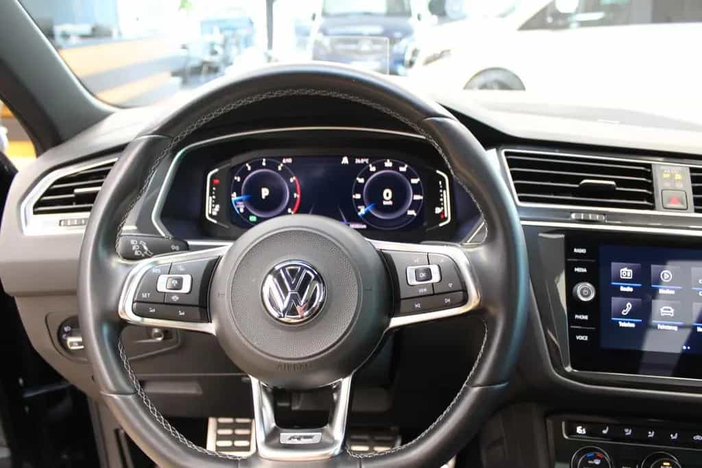 Volkswagen Tiguan Highline 2.0 TSI 4-Motion R-Line/ DSG 11/2019-photo-17
