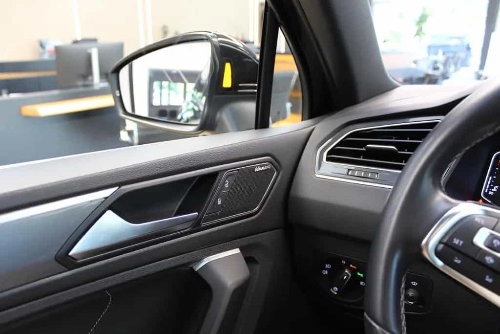 Volkswagen Tiguan Highline 2.0 TSI 4-Motion R-Line/ DSG 11/2019-photo-19