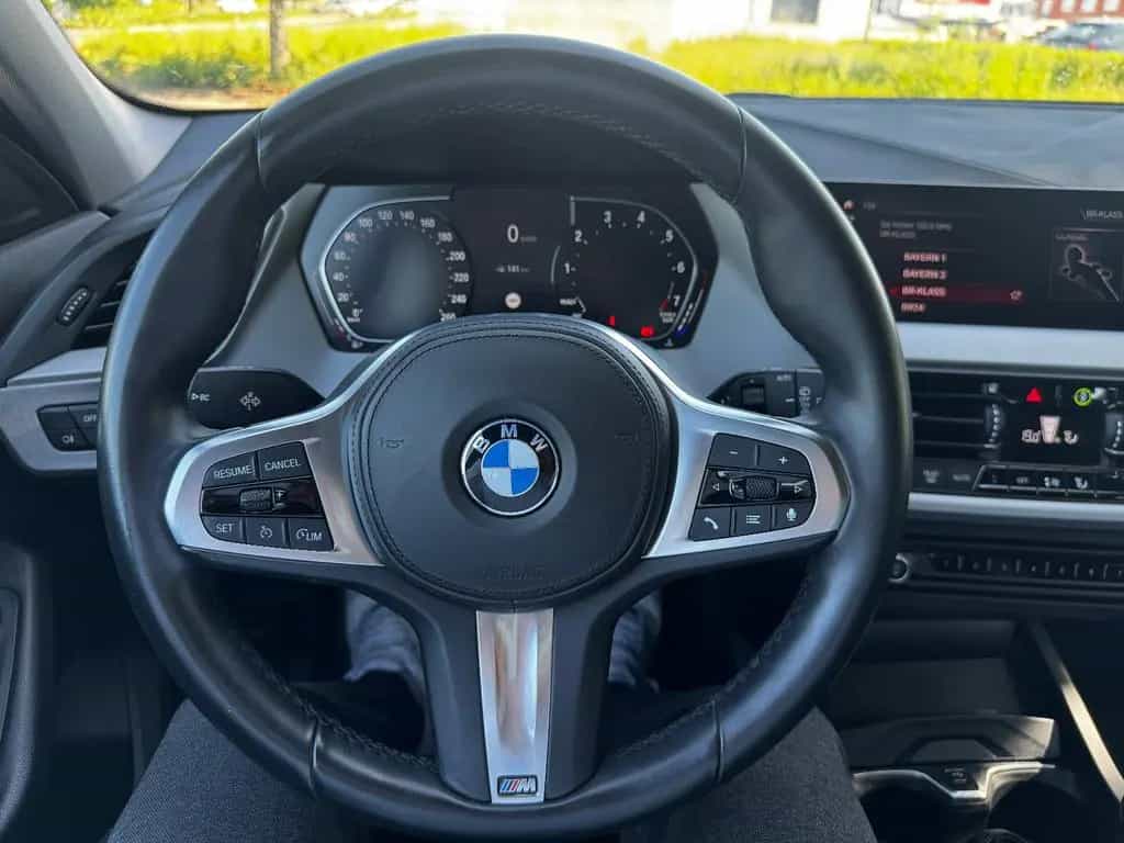 BMW 118 i Advantage Sport*M-lenkrad*Navi*PDC*SZH*Virt 06/2020-photo-16