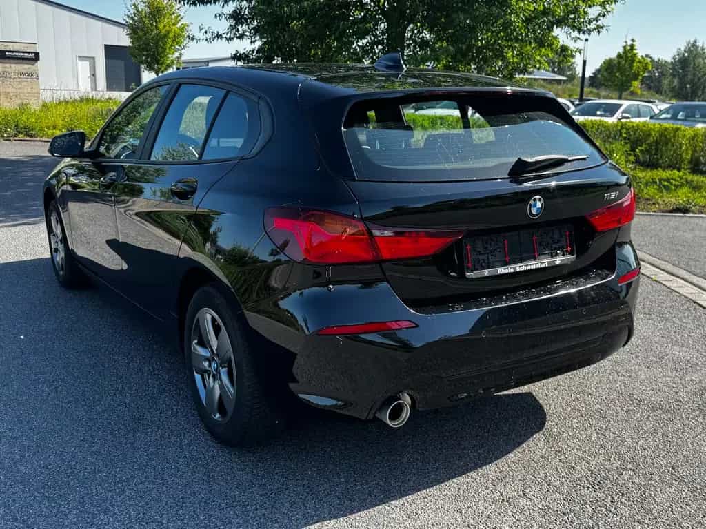 BMW 118 i Advantage Sport*M-lenkrad*Navi*PDC*SZH*Virt 06/2020-photo-2