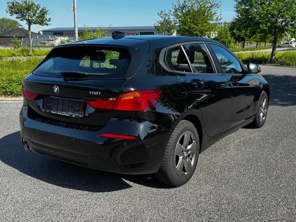 BMW 118 i Advantage Sport*M-lenkrad*Navi*PDC*SZH*Virt 06/2020-photo-3