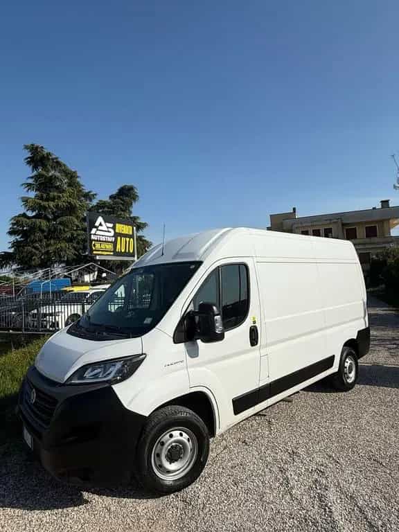 Fiat Ducato 33 2.3 MJT 130CV PM-TM Furgone 04/2020-photo-3