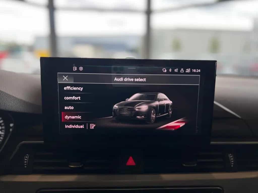 Audi A4 Lim. 40 TDI quattro advanced/PANO/LED/NAVI 10/2020-photo-29