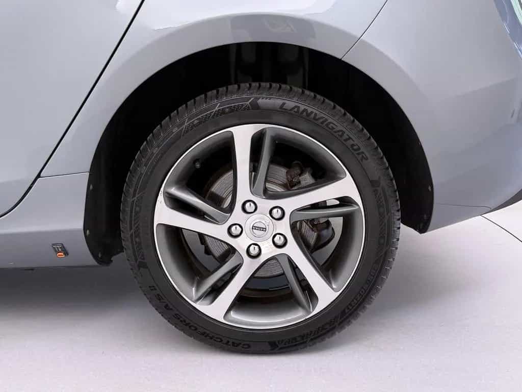 Volvo V40 T2 Momentum Geartronic *Kamera*Ganzjahres*PD 03/2018-photo-15