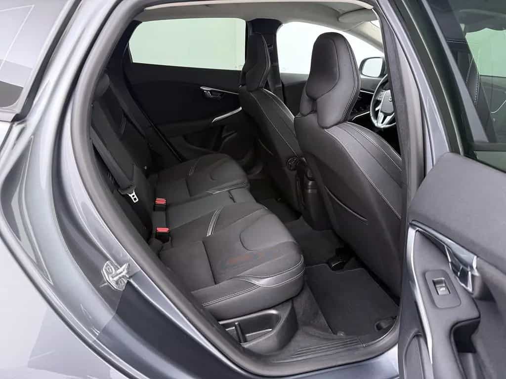 Volvo V40 T2 Momentum Geartronic *Kamera*Ganzjahres*PD 03/2018-photo-18