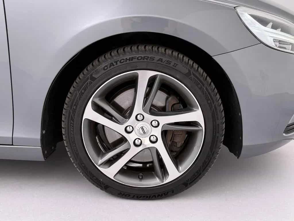 Volvo V40 T2 Momentum Geartronic *Kamera*Ganzjahres*PD 03/2018-photo-21