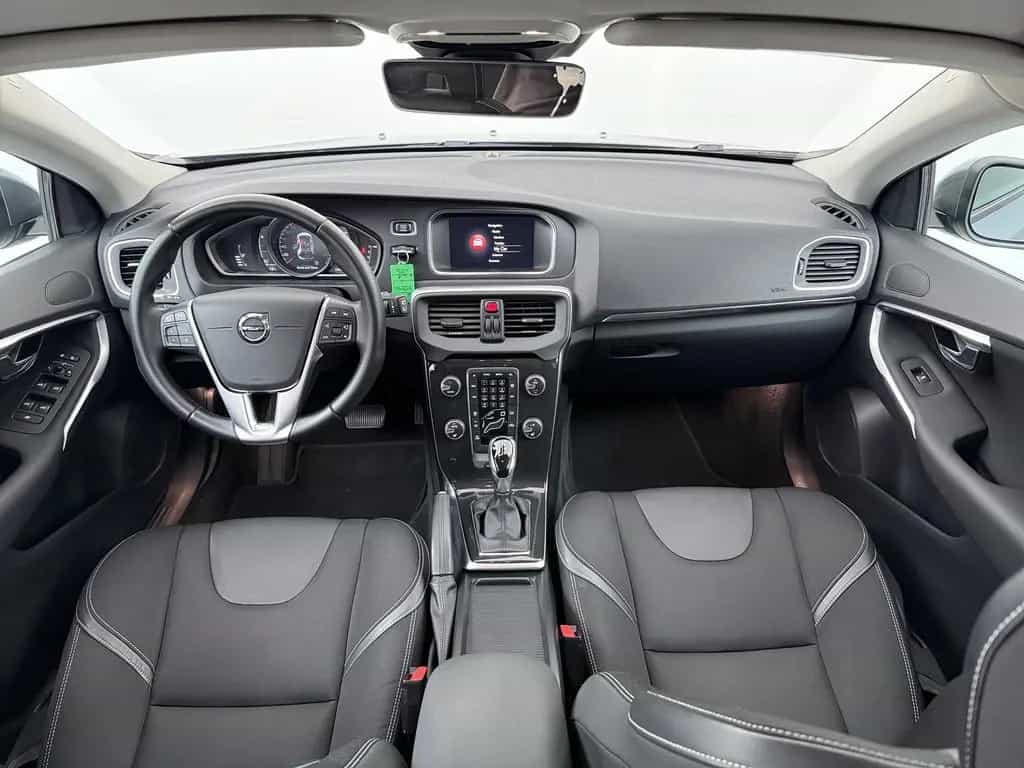 Volvo V40 T2 Momentum Geartronic *Kamera*Ganzjahres*PD 03/2018-photo-33
