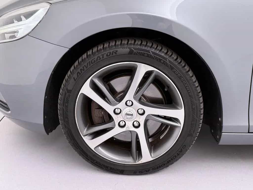 Volvo V40 T2 Momentum Geartronic *Kamera*Ganzjahres*PD 03/2018-photo-8