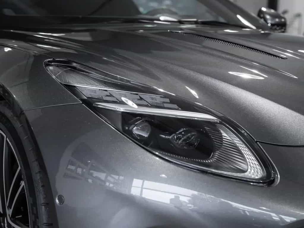 Aston Martin DB12 Coupe Bowers & Wilkins 10/2025-photo-12