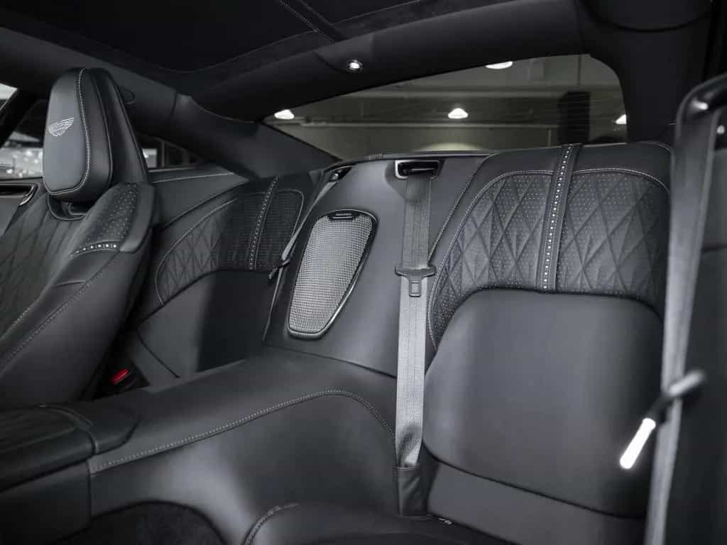 Aston Martin DB12 Coupe Bowers & Wilkins 10/2025-photo-15