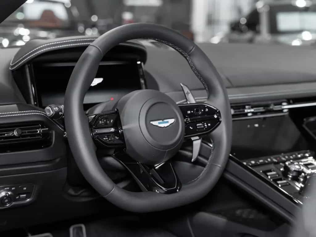 Aston Martin DB12 Coupe Bowers & Wilkins 10/2025-photo-21