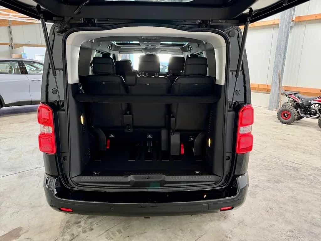 Toyota Proace (Verso) Proace Verso 2.0 D-4D L1 Executive HUD AHK Le... 11/2020-photo-2