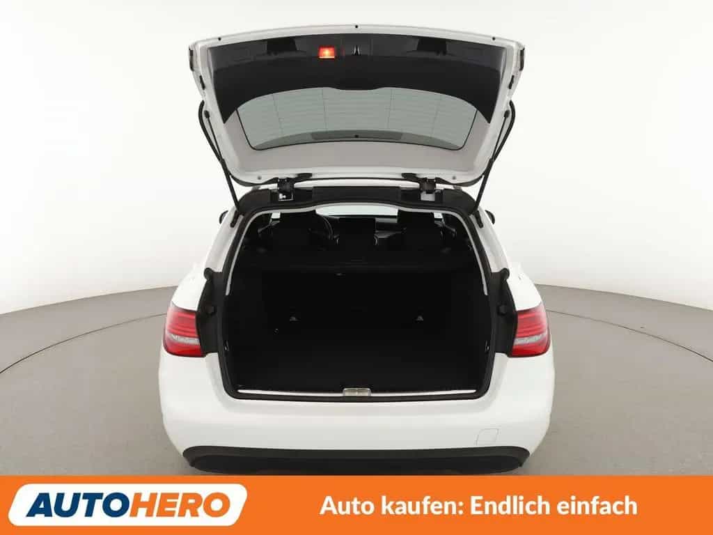 Mercedes-Benz C 180 CGI T*LED*NAVI*TEMPO*PDC*SHZ*KLIMA* 04/2019-photo-16