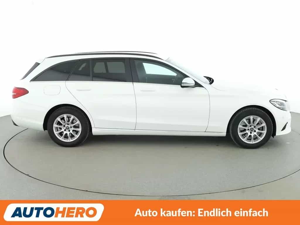 Mercedes-Benz C 180 CGI T*LED*NAVI*TEMPO*PDC*SHZ*KLIMA* 04/2019-photo-6