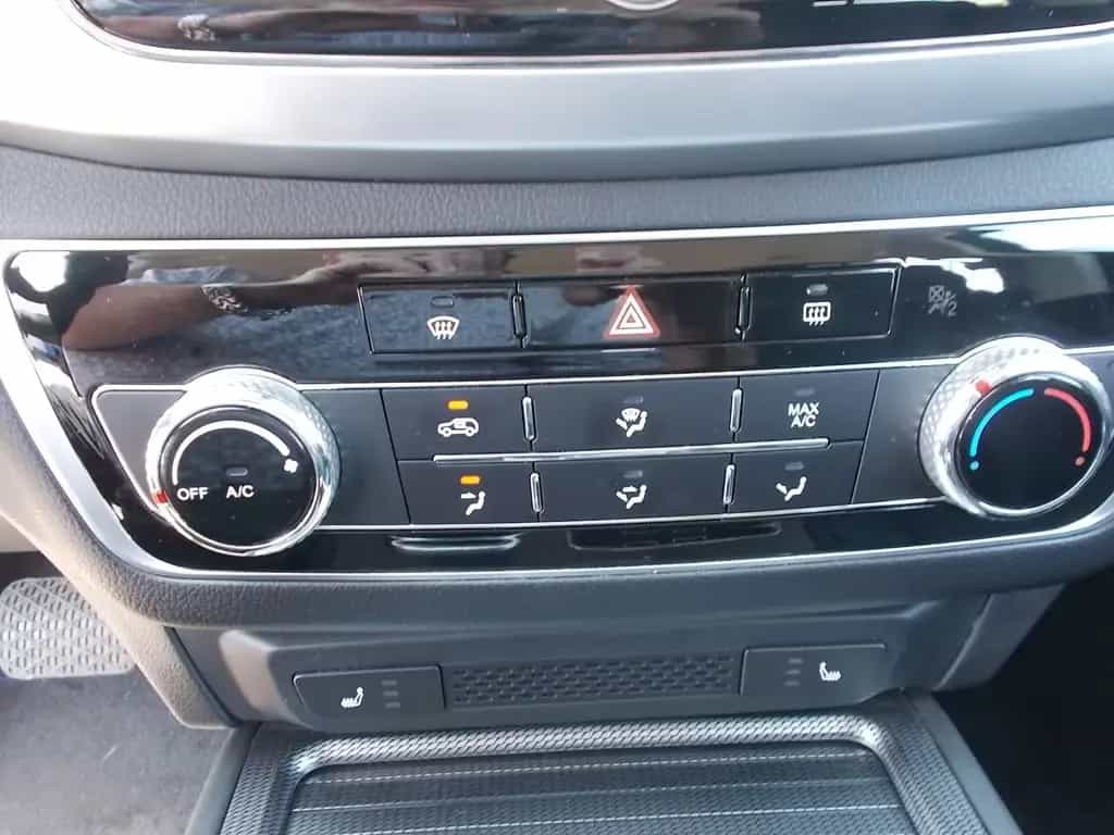 Ssangyong REXTON Luxury 4WD Leder, Seilwinde, 7 Sitze 05/2023-photo-31
