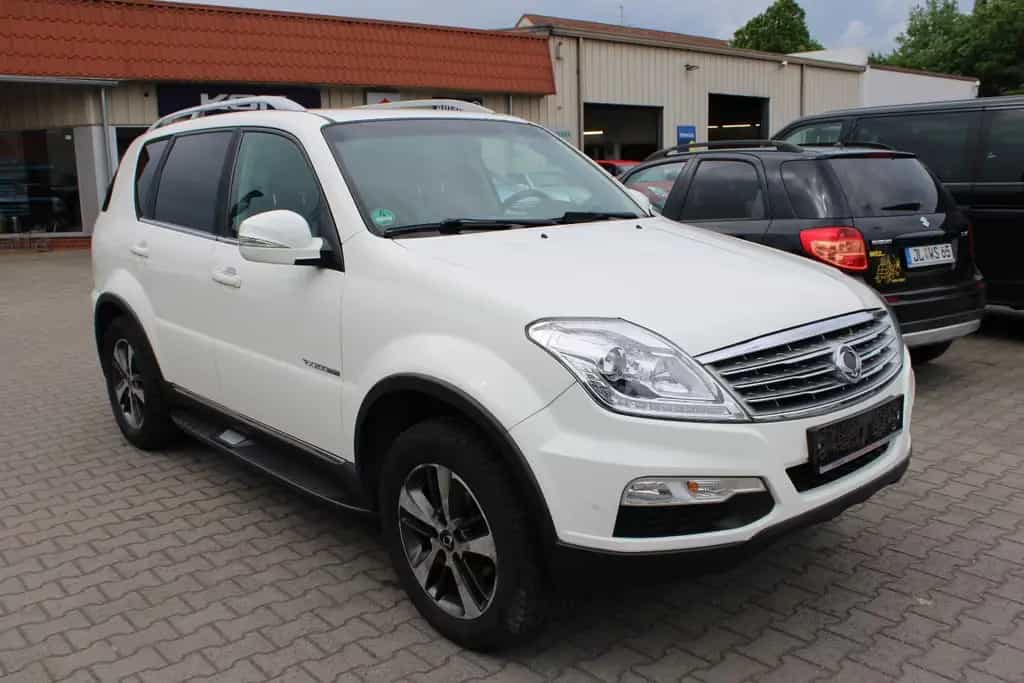 Ssangyong REXTON 2.2 Diesel e-XDi 220 Sapphire 4WD 09/2015-photo-2