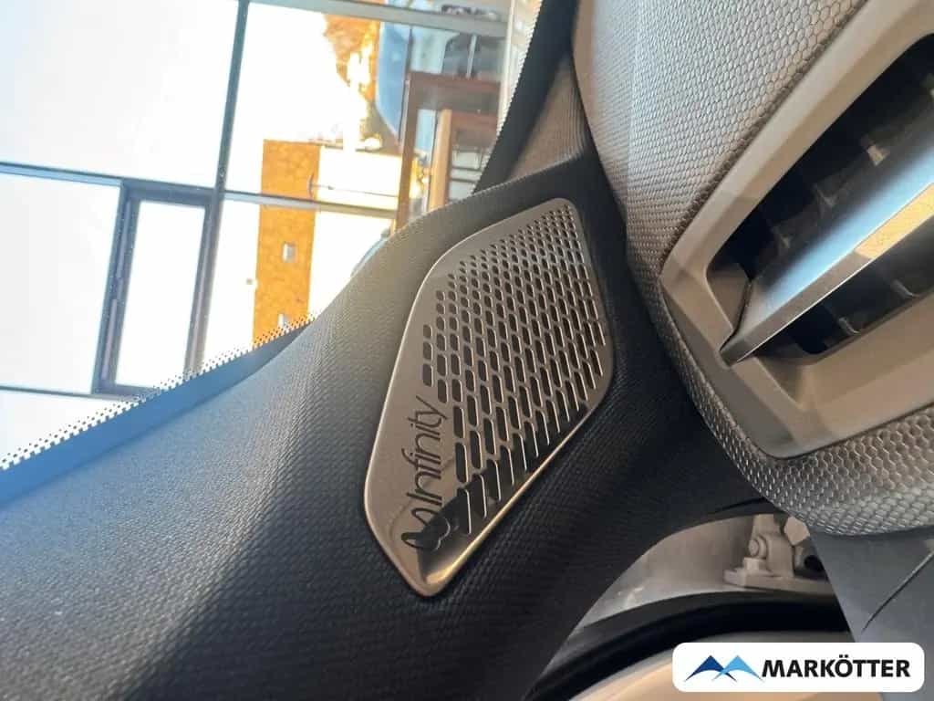 Lynk&Co 01 More/ Vollausstattung/ Plug In Hybrid/1.5 TD 03/2026-photo-11