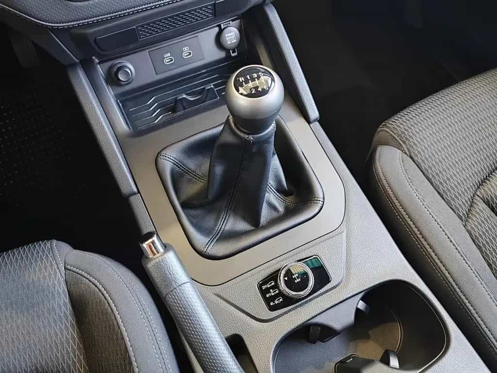 Ssangyong MUSSO Grand 2.2 D 4WD Navi|RFK|PDC 10/2025-photo-17