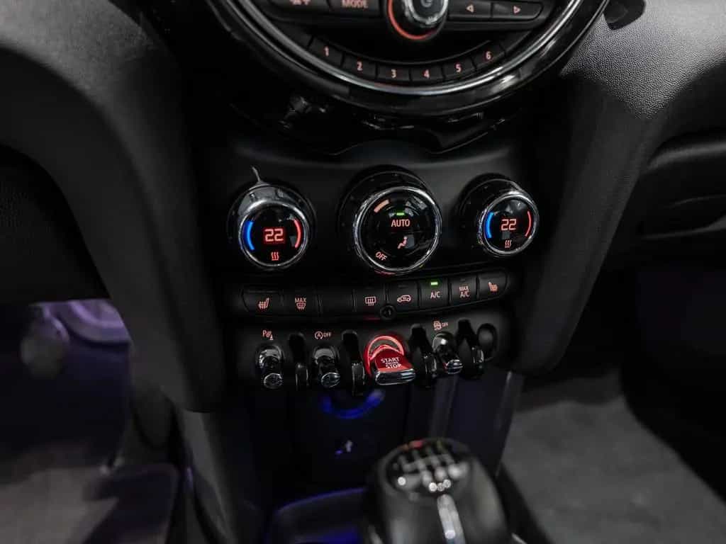 MINI ONE Pepper LED NAVI SITZHEIZUNG PDC KLIMA FACEL. 11/2019-photo-14