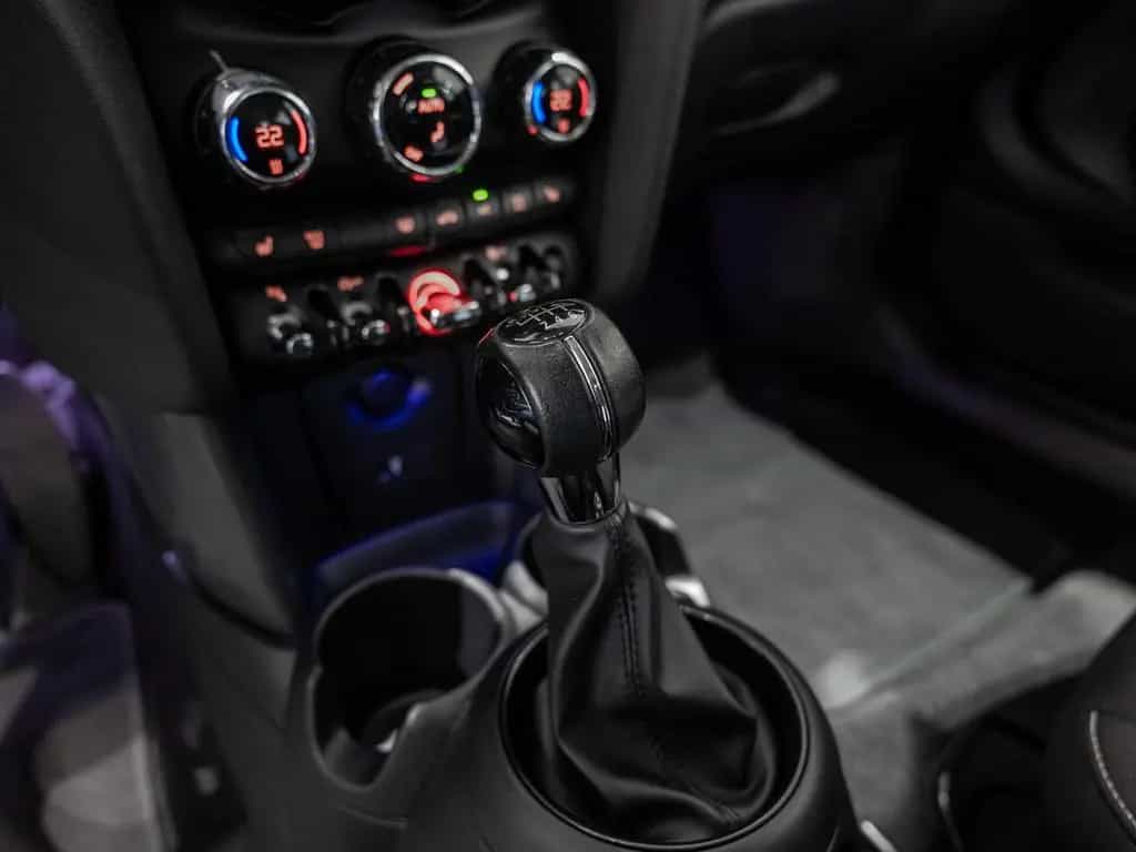 MINI ONE Pepper LED NAVI SITZHEIZUNG PDC KLIMA FACEL. 11/2019-photo-15