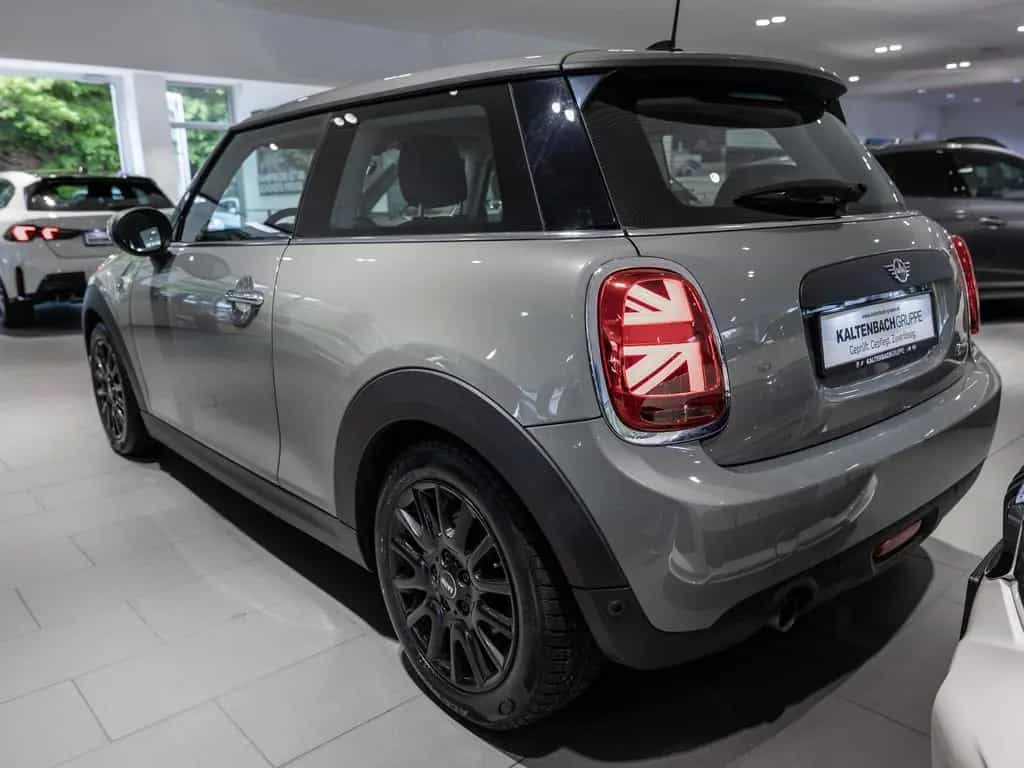 MINI ONE Pepper LED NAVI SITZHEIZUNG PDC KLIMA FACEL. 11/2019-photo-4