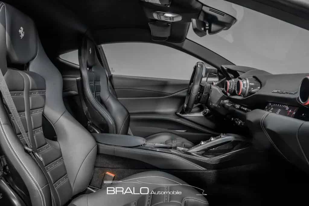 Ferrari 812 Superfast*CARBON*JBL*KAMERA*LIFT 09/2019-photo-12