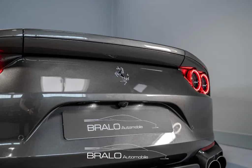 Ferrari 812 Superfast*CARBON*JBL*KAMERA*LIFT 09/2019-photo-16