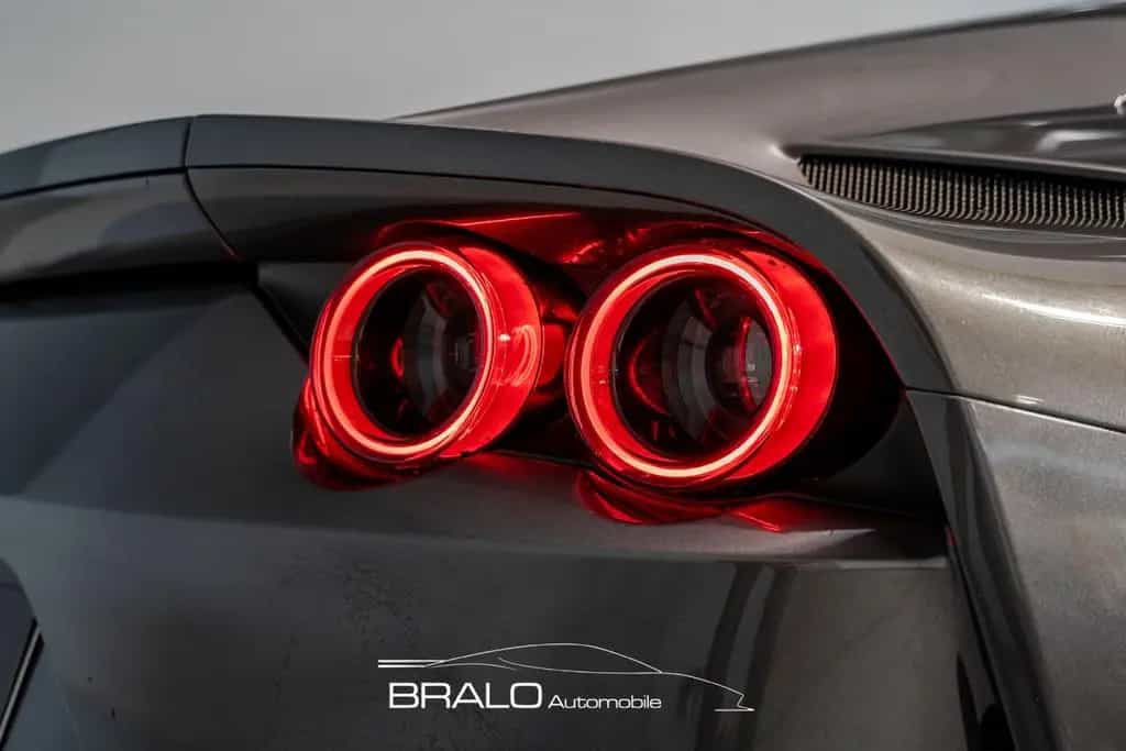 Ferrari 812 Superfast*CARBON*JBL*KAMERA*LIFT 09/2019-photo-24