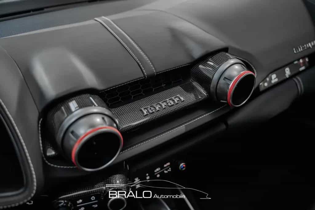 Ferrari 812 Superfast*CARBON*JBL*KAMERA*LIFT 09/2019-photo-28