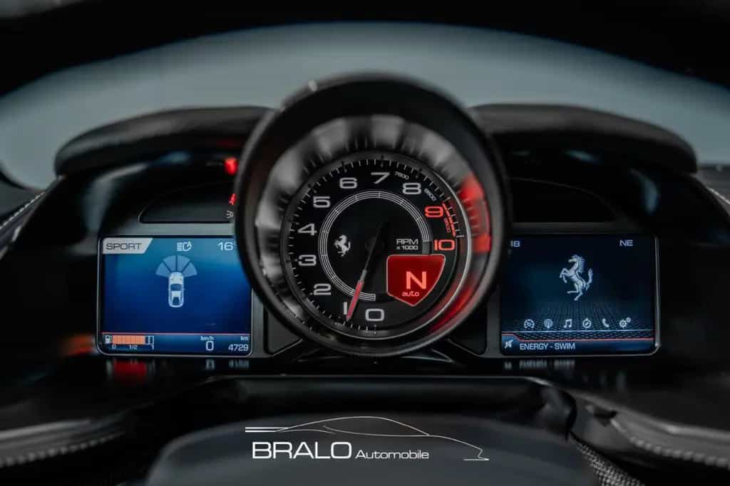 Ferrari 812 Superfast*CARBON*JBL*KAMERA*LIFT 09/2019-photo-32