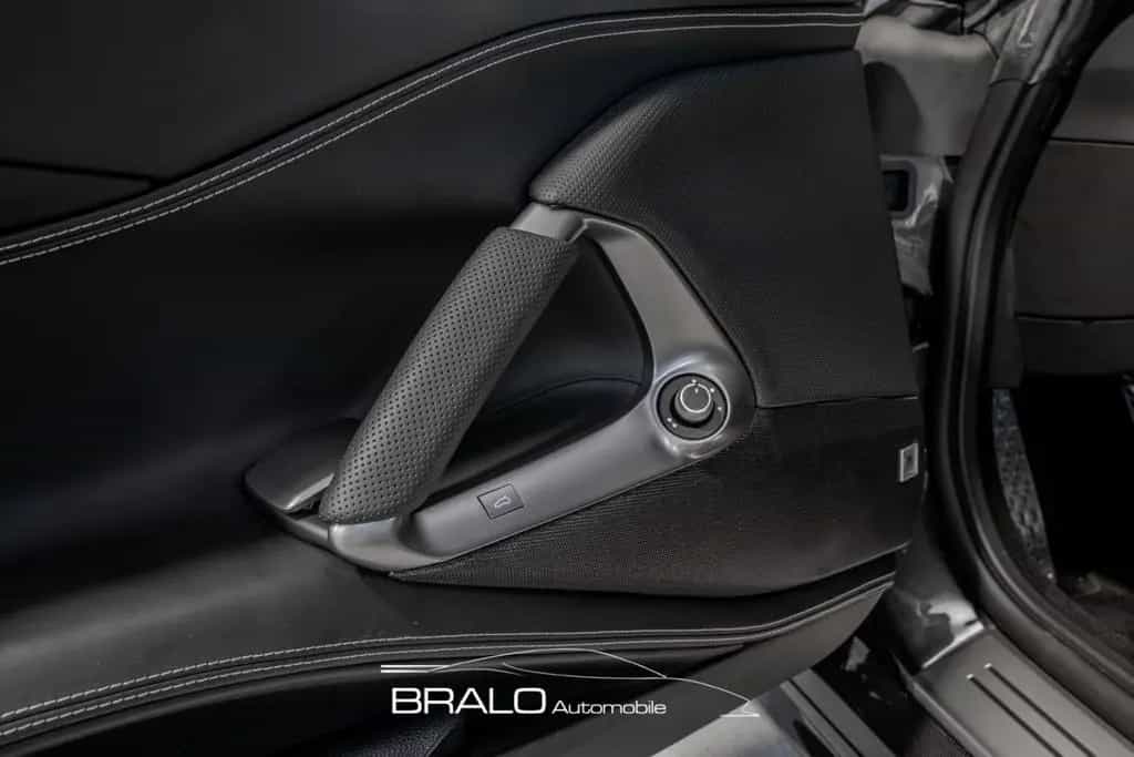 Ferrari 812 Superfast*CARBON*JBL*KAMERA*LIFT 09/2019-photo-6