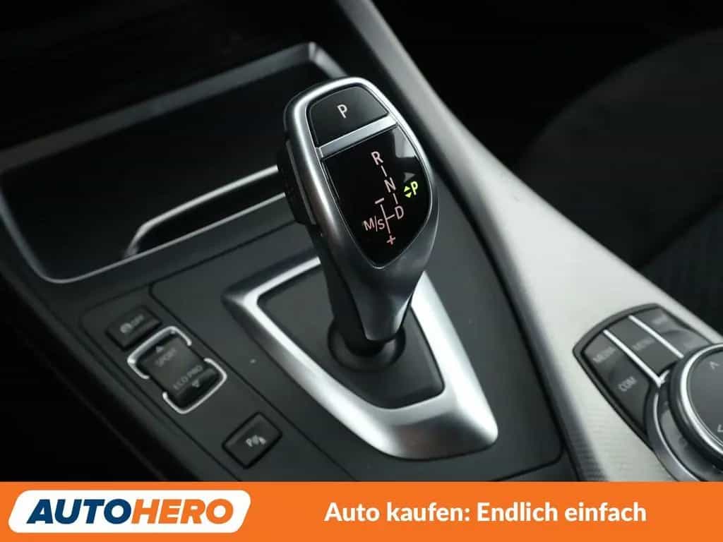 BMW M140i xDrive Special Edition Aut.*NAVI*LED*CAM* 11/2018-photo-25