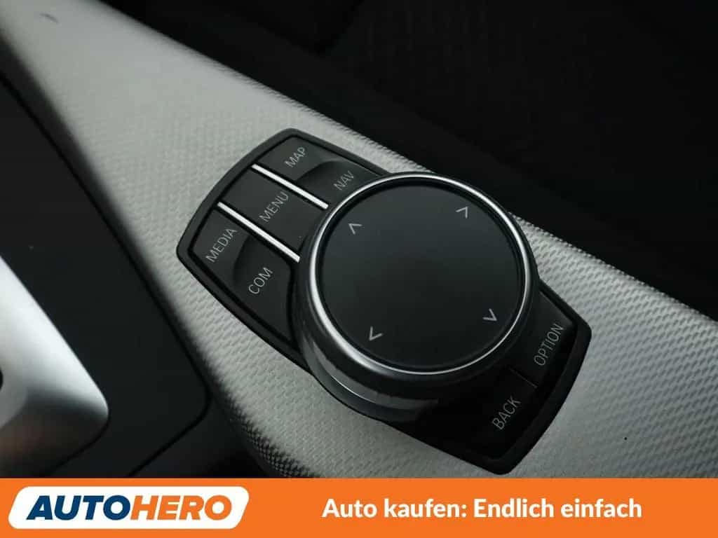BMW M140i xDrive Special Edition Aut.*NAVI*LED*CAM* 11/2018-photo-27