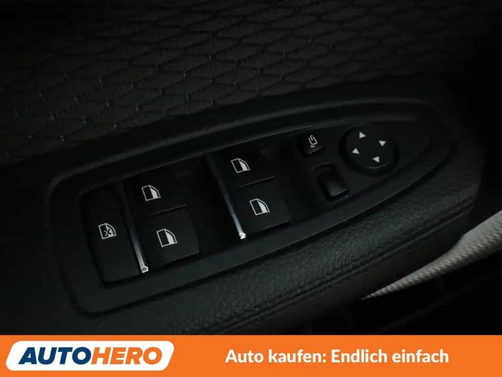 BMW M140i xDrive Special Edition Aut.*NAVI*LED*CAM* 11/2018-photo-29